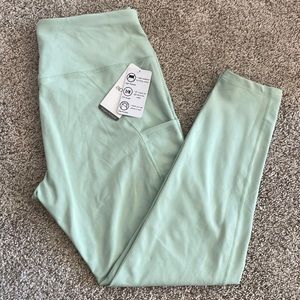 NWT Apana 25" 7/8 Leggings